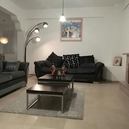 Villa The